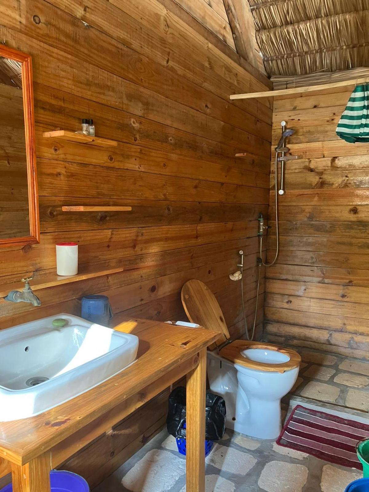 Vazaha Vezo Bed & Breakfast Andavadoaka Dış mekan fotoğraf