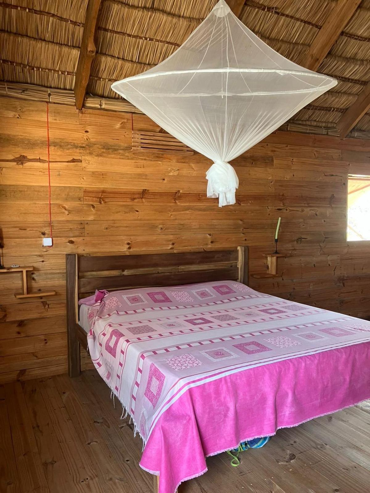 Vazaha Vezo Bed & Breakfast Andavadoaka Dış mekan fotoğraf